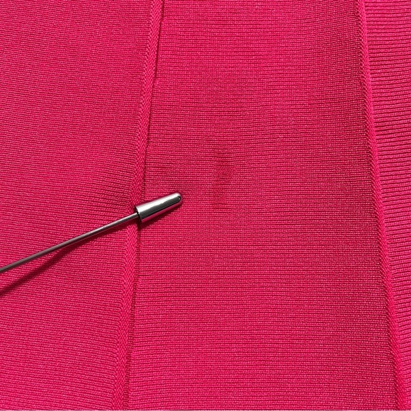 ROMEO AND JULIET COUTURE Women Raspberry Pleated Mini Skirt Size Medium - Picture 8 of 8